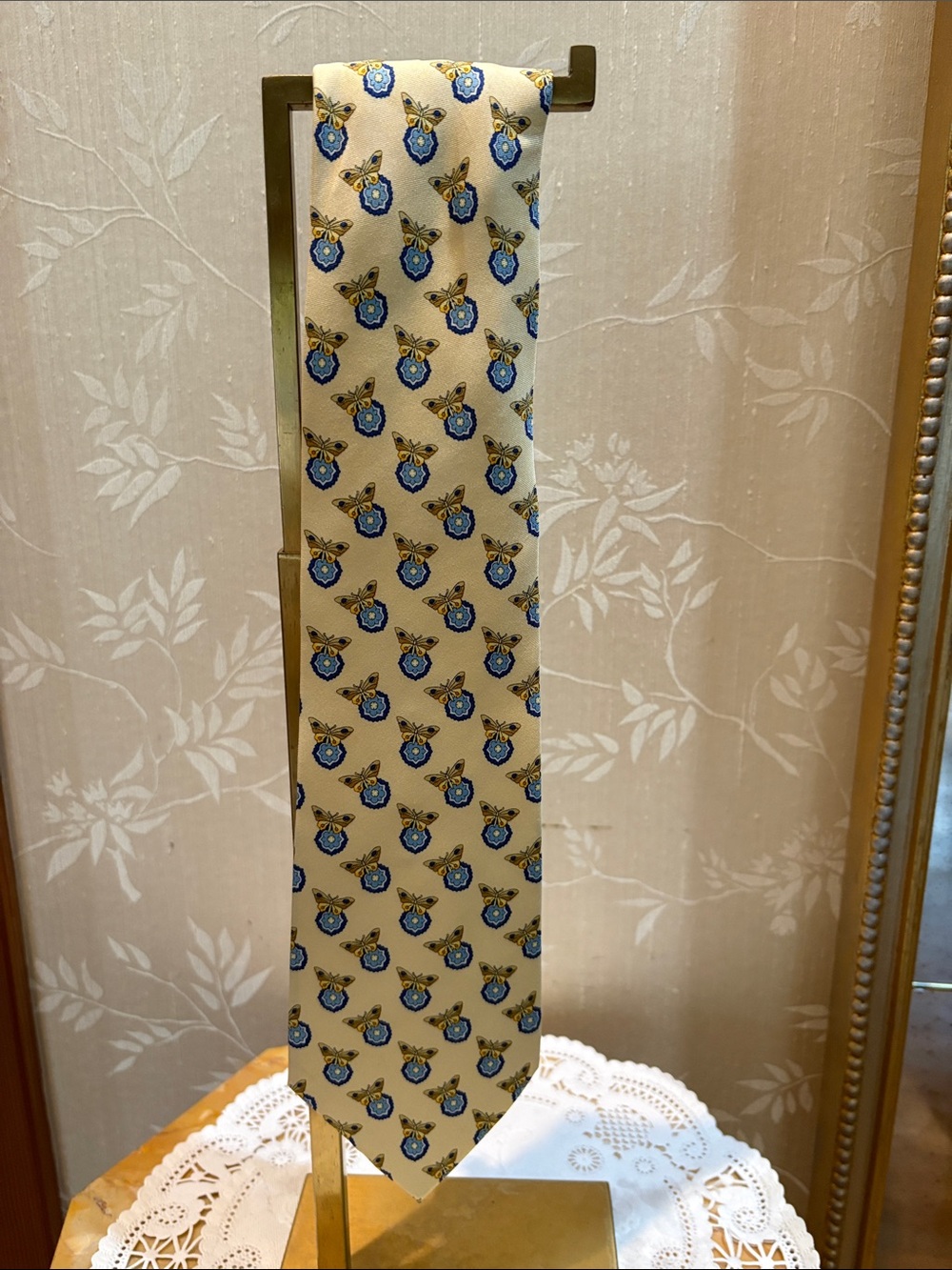 Versace cream ~ light yellow tie with blue and gold butterfly medallions